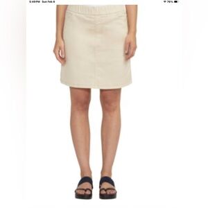 NWOT Jag On The Go Mid Rise Elegant Cream Women's skort sz 6 stretchy sporty